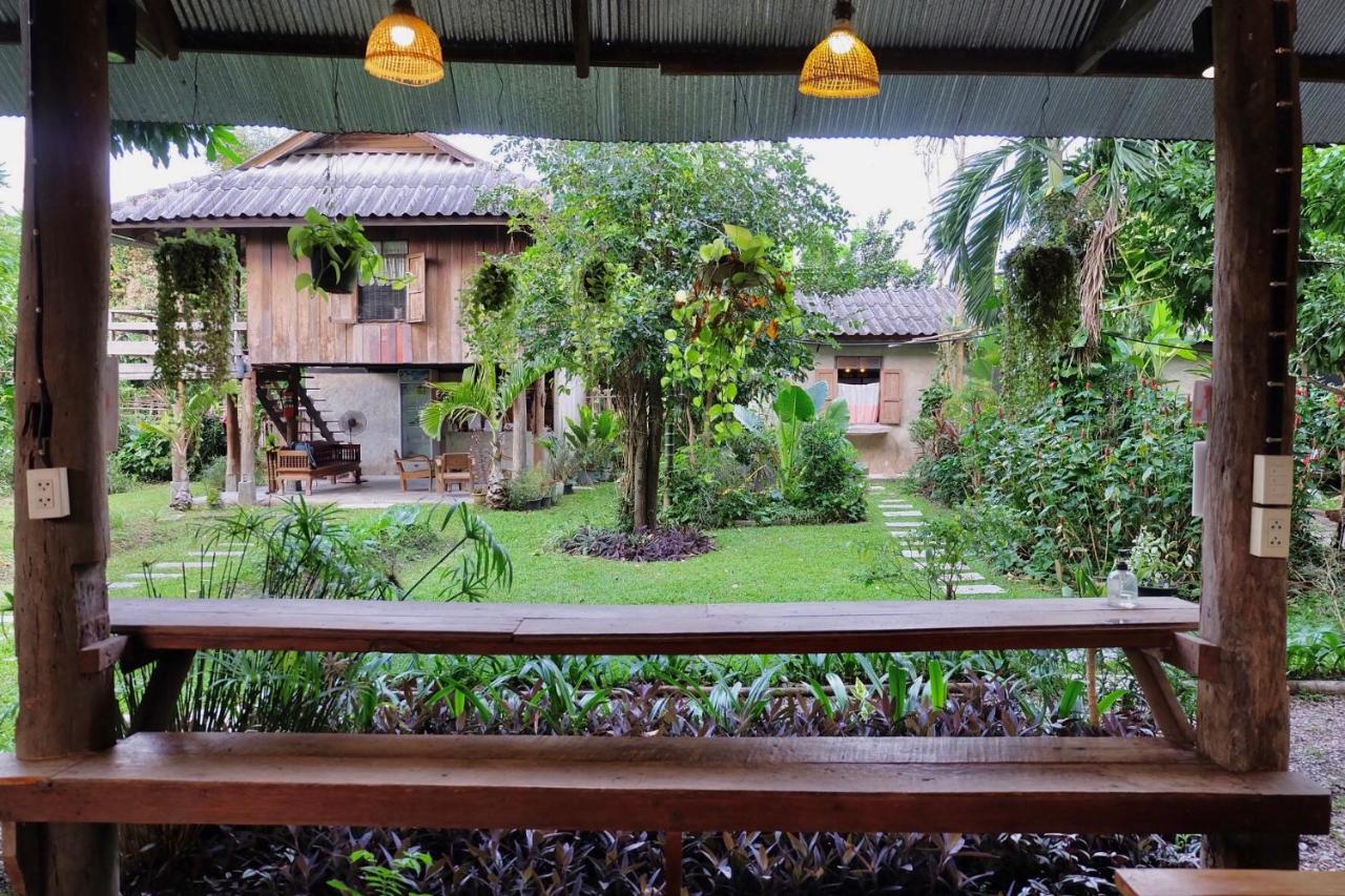Bed and Breakfast Lanna House Lanna Hut Chiangmai Чіангмай Екстер'єр фото